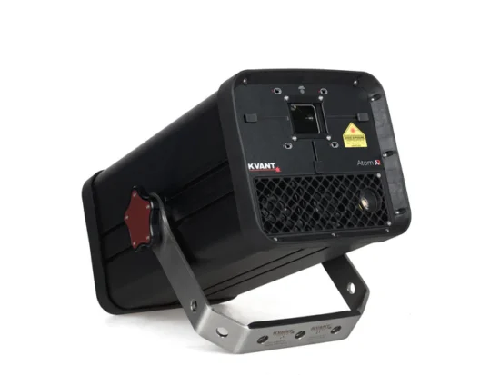 Atom XR laser kvant - widok z podstawką pod kątem